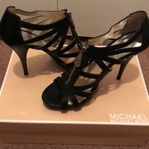 Michael Kors zip front heel